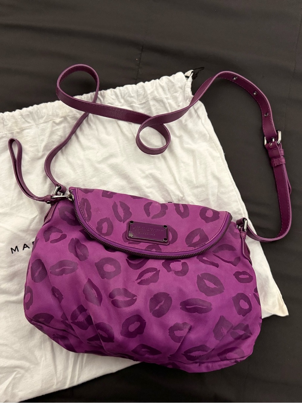 Marc by Marc Jacobs Purple Lip-Print Crossbody Bag - Picture 6 of 11